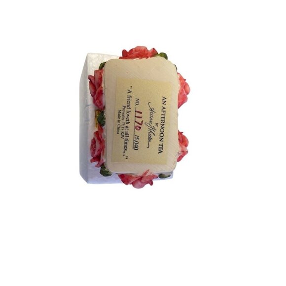 Holly Pond Hill "An Afternoon Tea" Collectible - Picture 6 of 7